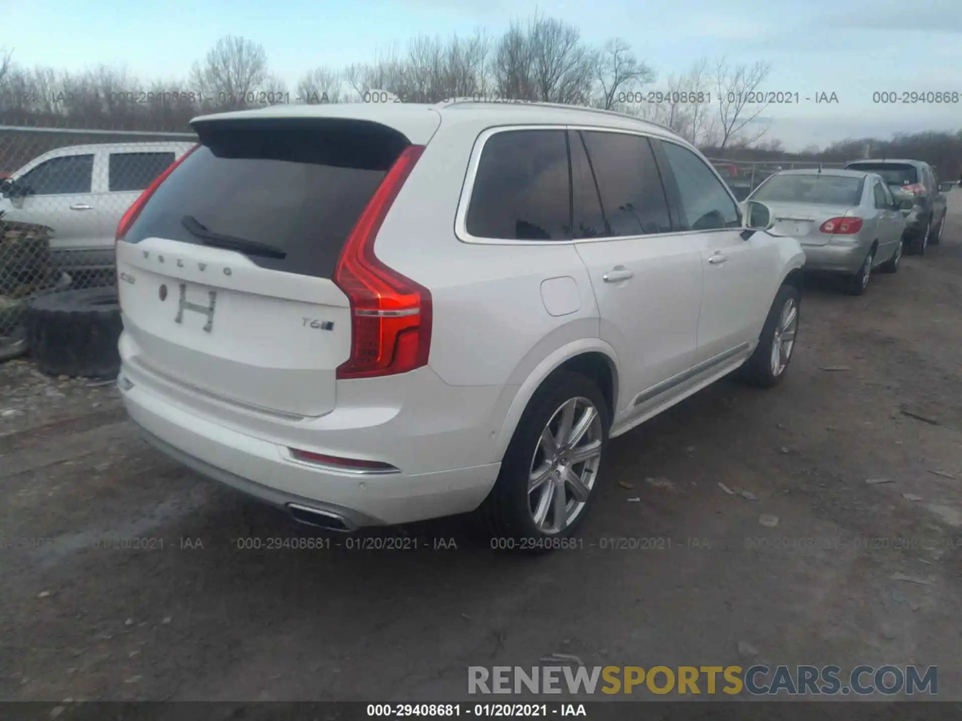 4 Фотография поврежденного автомобиля YV4A22PL4K1436550 VOLVO XC90 2019