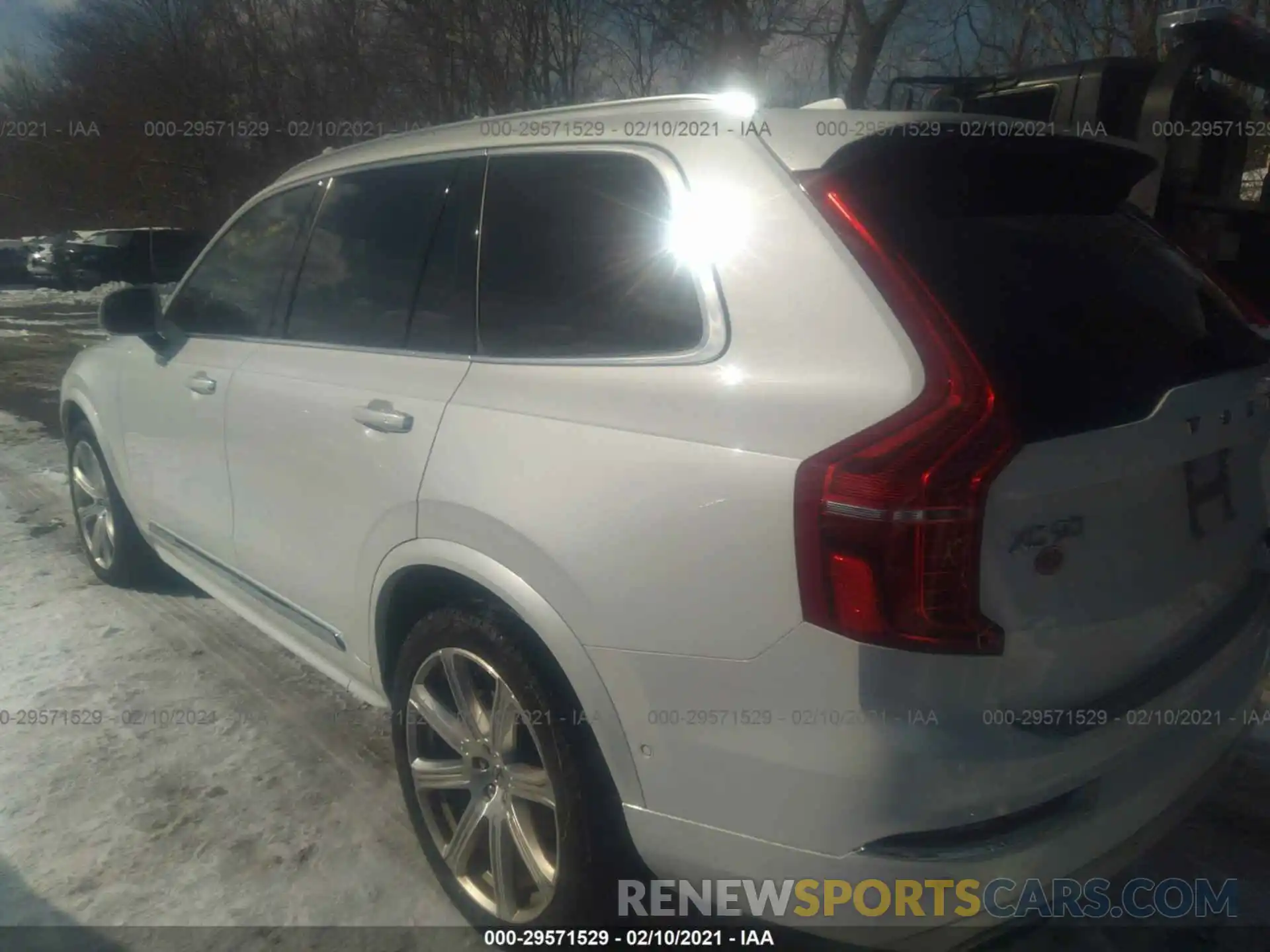 3 Photograph of a damaged car YV4A22PL4K1466146 VOLVO XC90 2019
