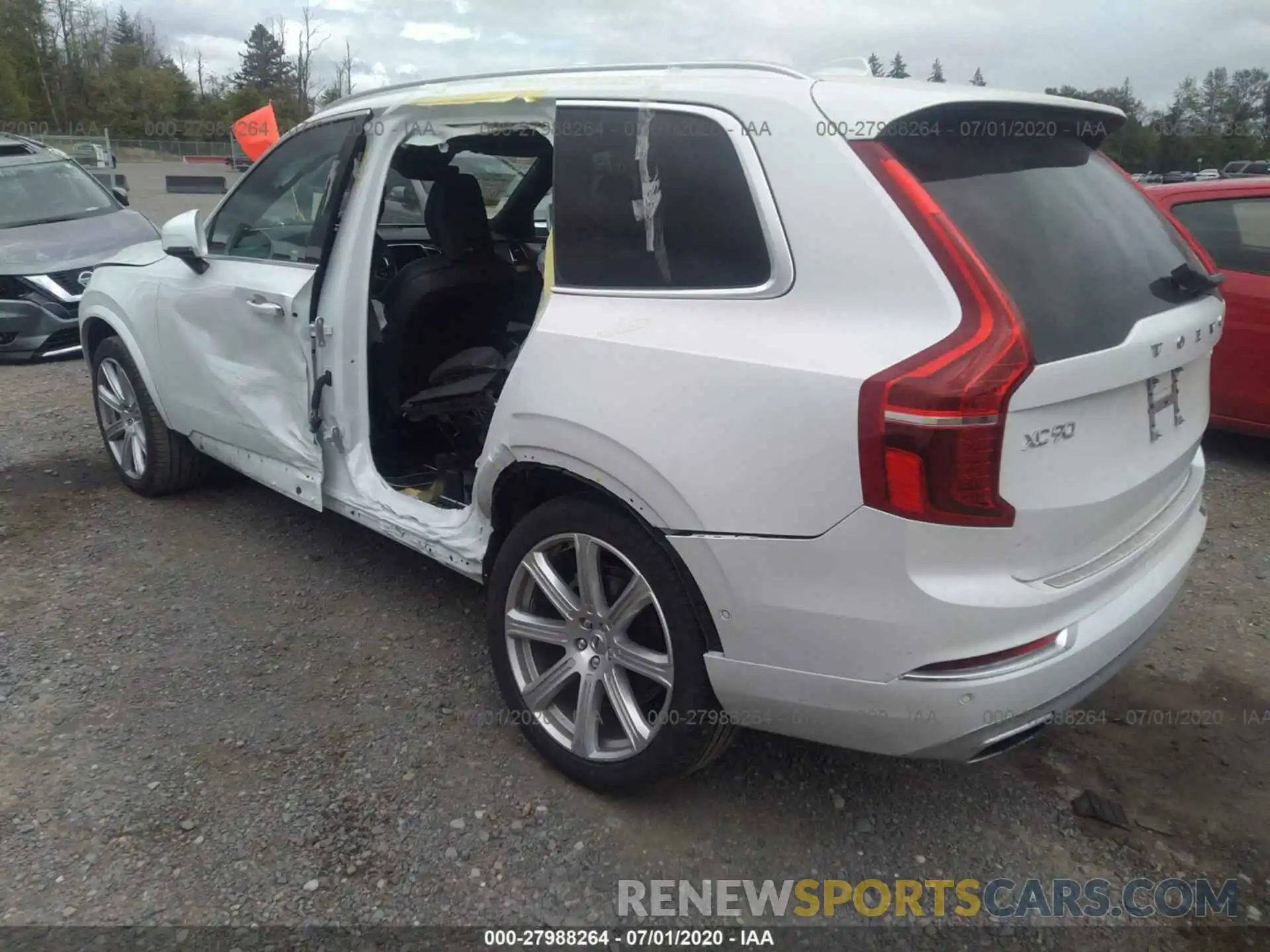 3 Photograph of a damaged car YV4A22PL5K1484123 VOLVO XC90 2019