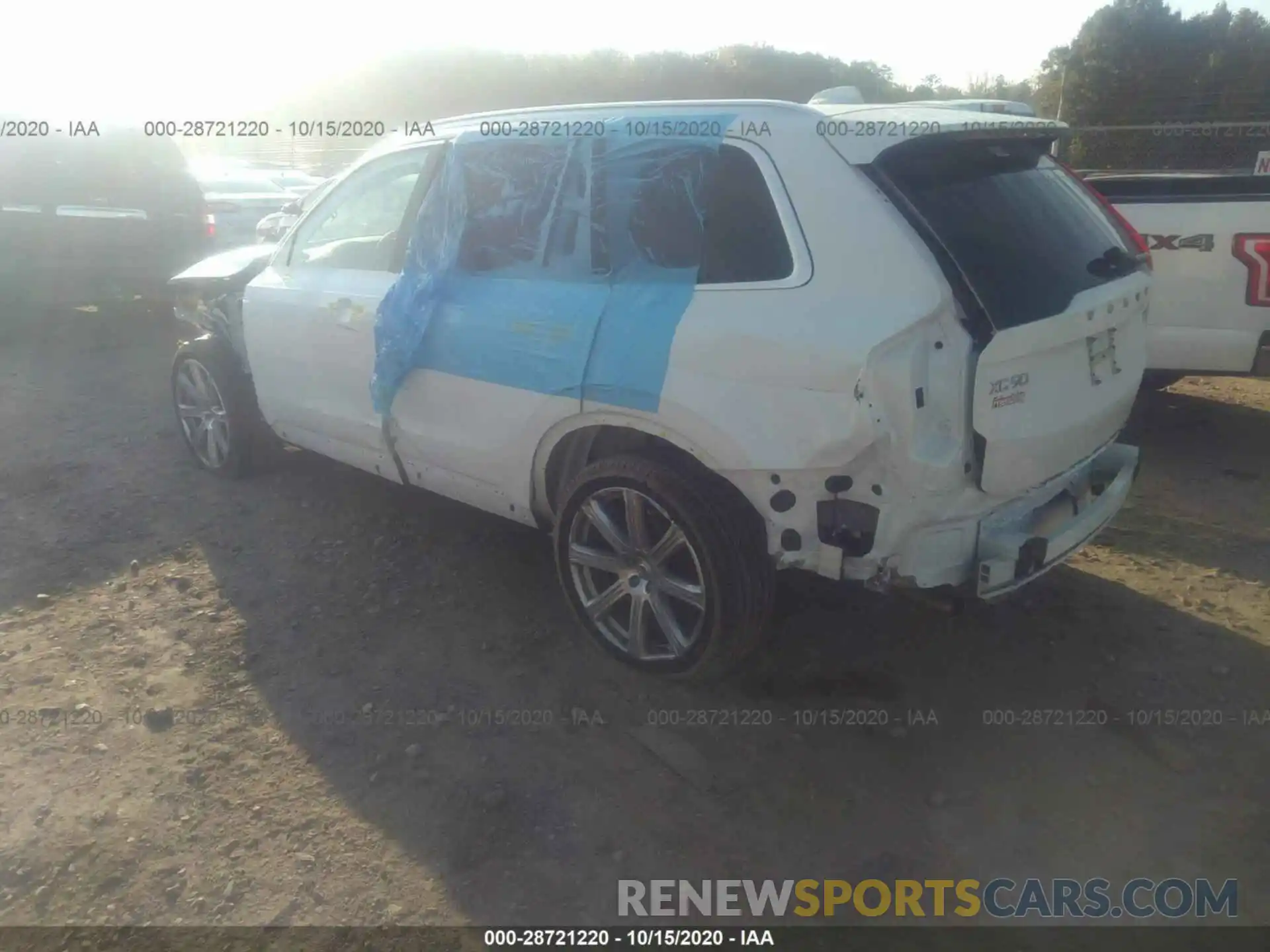 3 Photograph of a damaged car YV4A22PL5K1488172 VOLVO XC90 2019