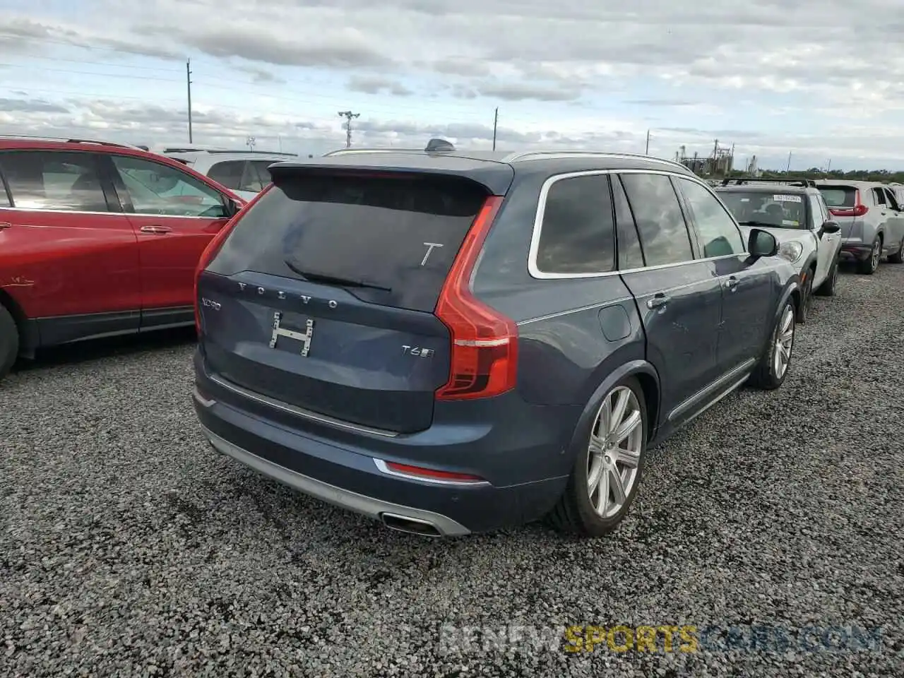 4 Photograph of a damaged car YV4A22PL6K1419782 VOLVO XC90 2019