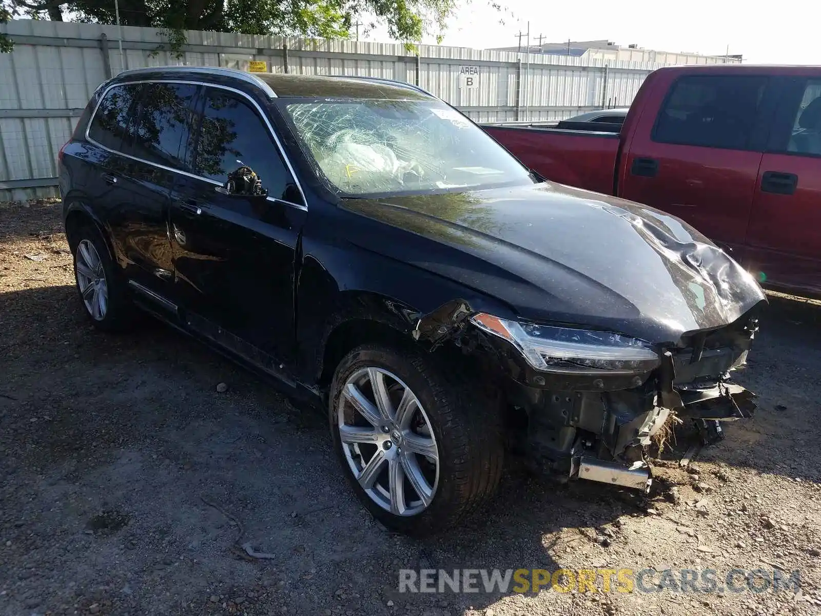 1 Photograph of a damaged car YV4A22PL7K1490313 VOLVO XC90 2019