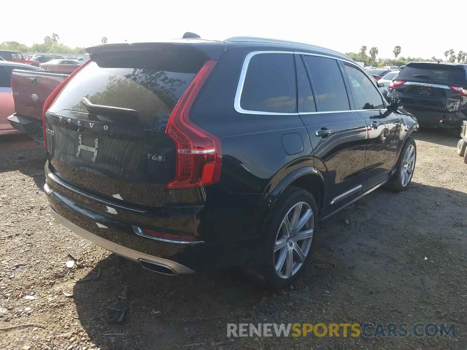 4 Photograph of a damaged car YV4A22PL7K1490313 VOLVO XC90 2019