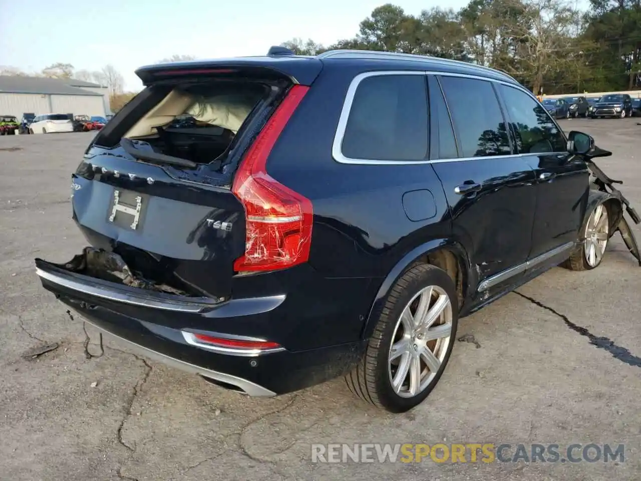 4 Photograph of a damaged car YV4A22PL8K1424661 VOLVO XC90 2019