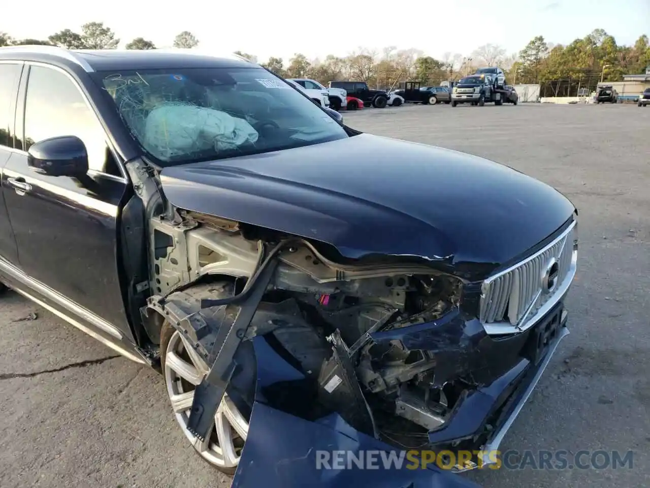 9 Photograph of a damaged car YV4A22PL8K1424661 VOLVO XC90 2019