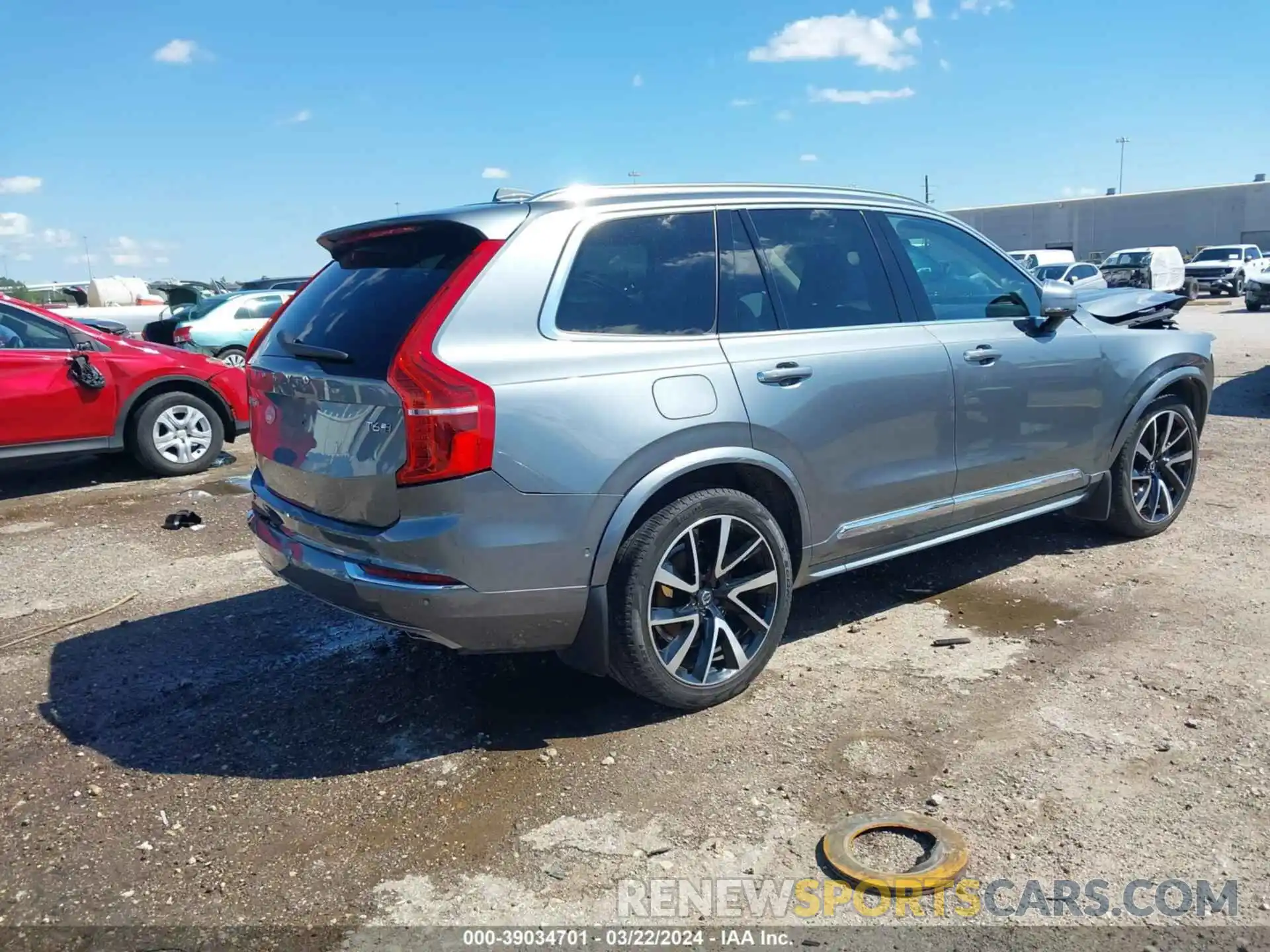 4 Photograph of a damaged car YV4A22PL8K1430475 VOLVO XC90 2019