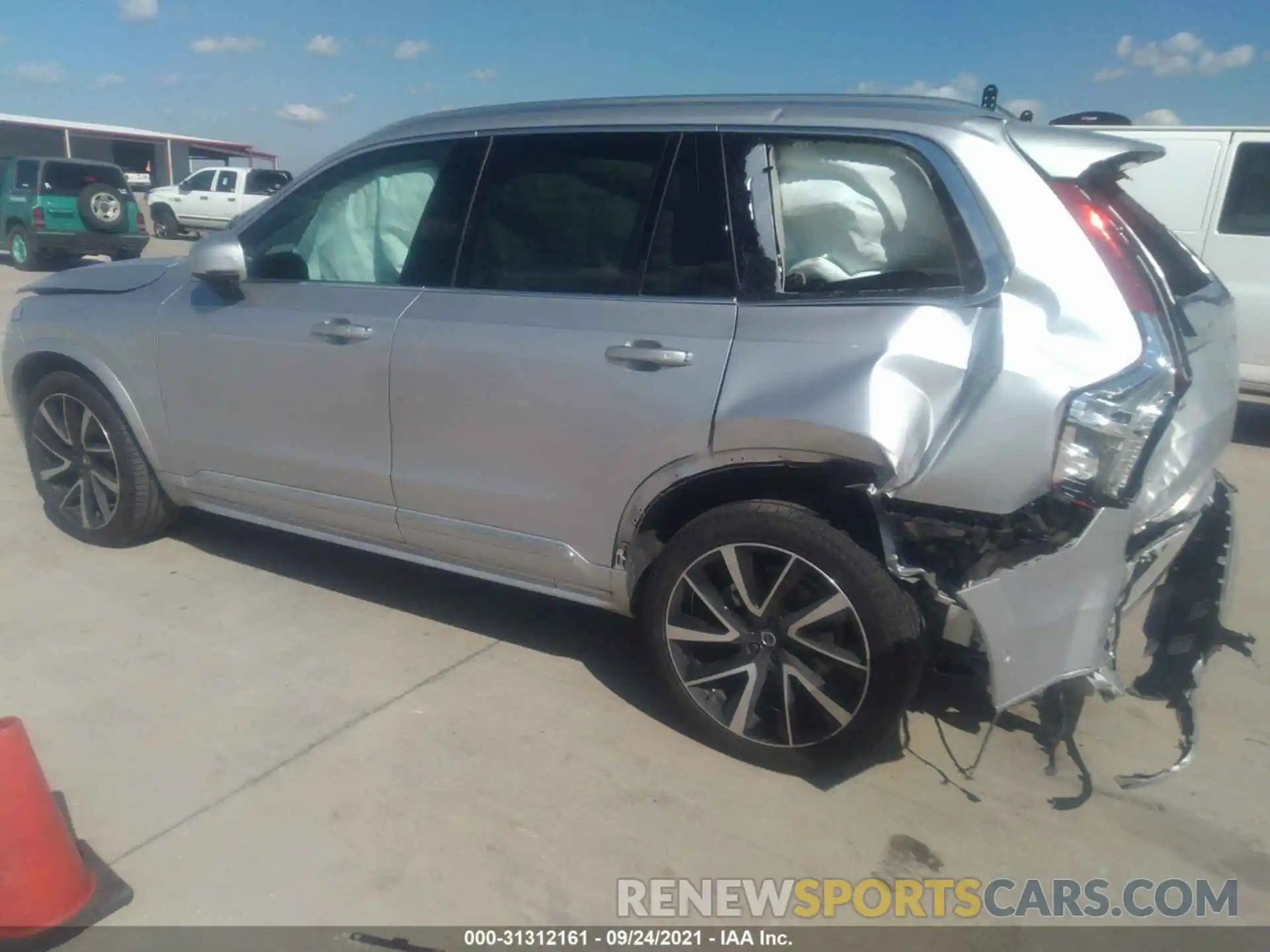 3 Photograph of a damaged car YV4A22PL8K1438446 VOLVO XC90 2019