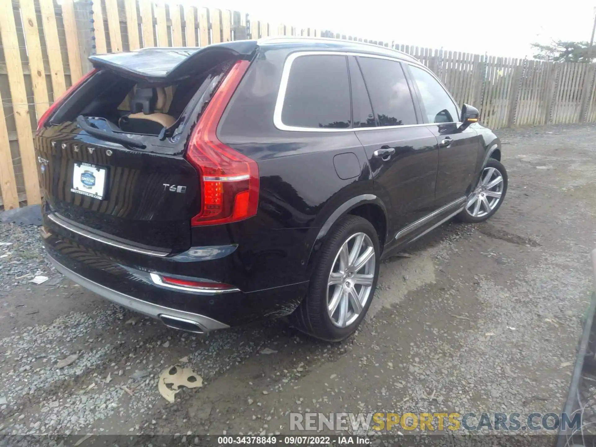 4 Photograph of a damaged car YV4A22PL8K1441010 VOLVO XC90 2019