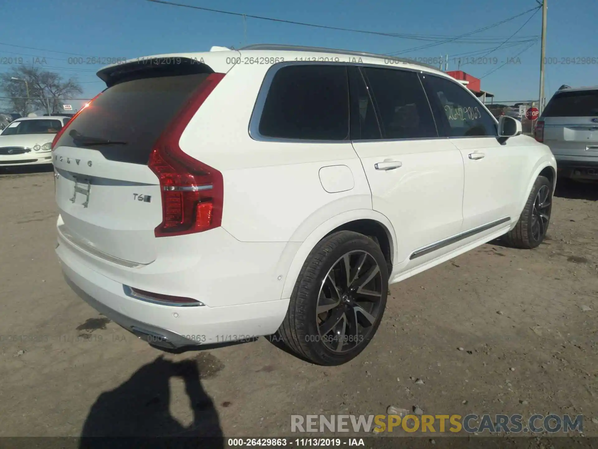 4 Фотография поврежденного автомобиля YV4A22PL9K1421896 VOLVO XC90 2019