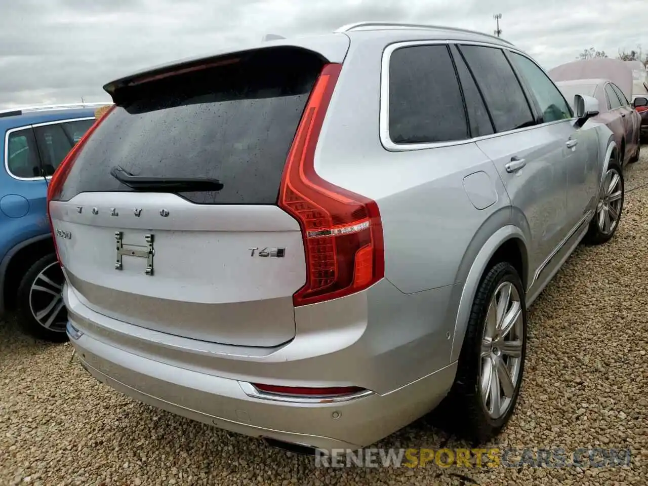 4 Photograph of a damaged car YV4A22PL9K1471813 VOLVO XC90 2019