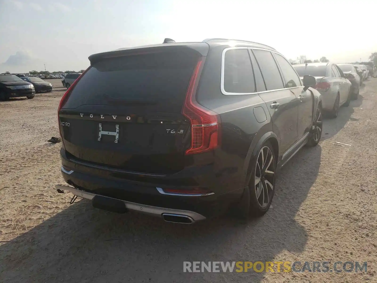 4 Photograph of a damaged car YV4A22PLXK1427870 VOLVO XC90 2019