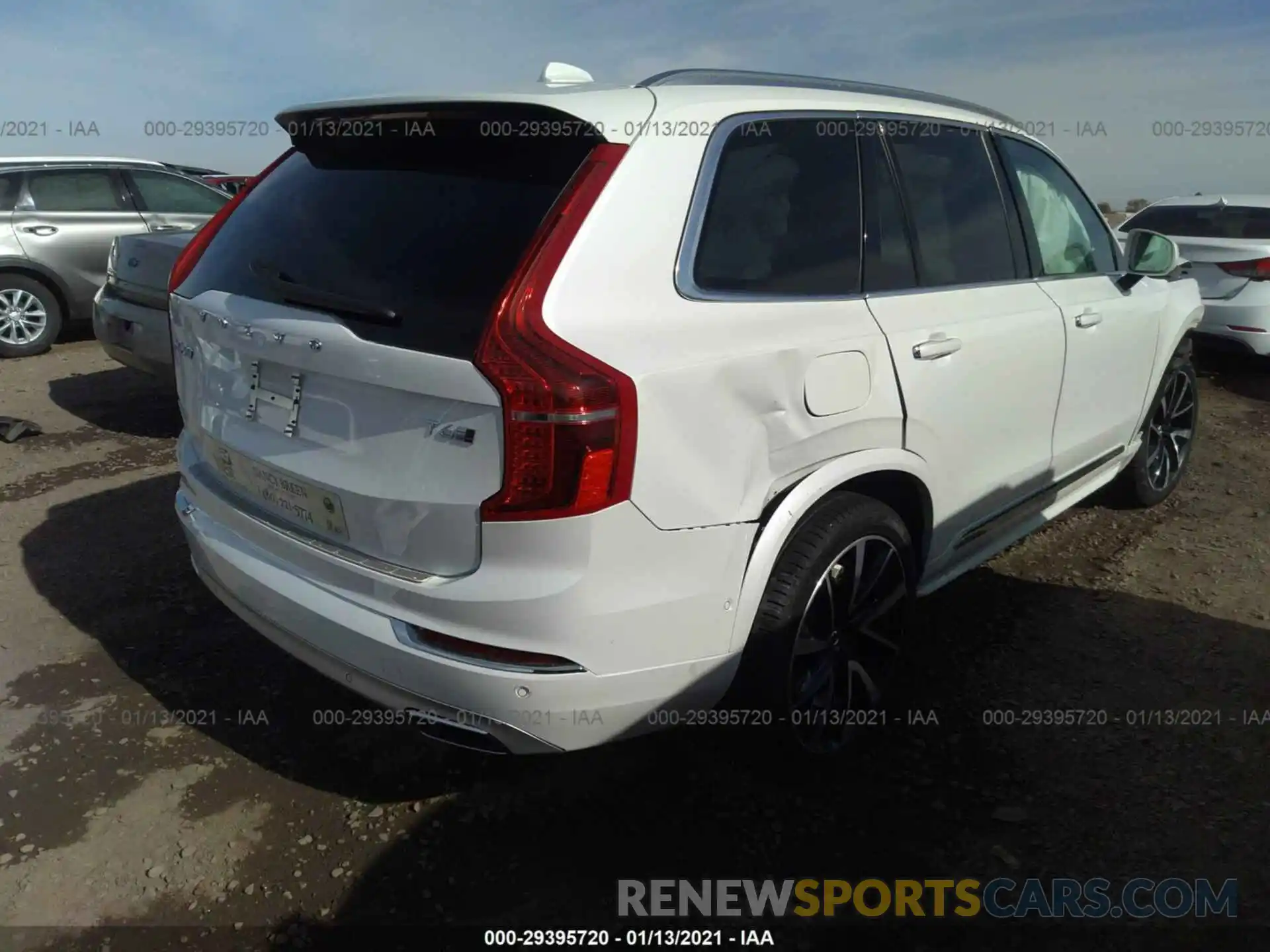 4 Фотография поврежденного автомобиля YV4A22PLXK1441090 VOLVO XC90 2019