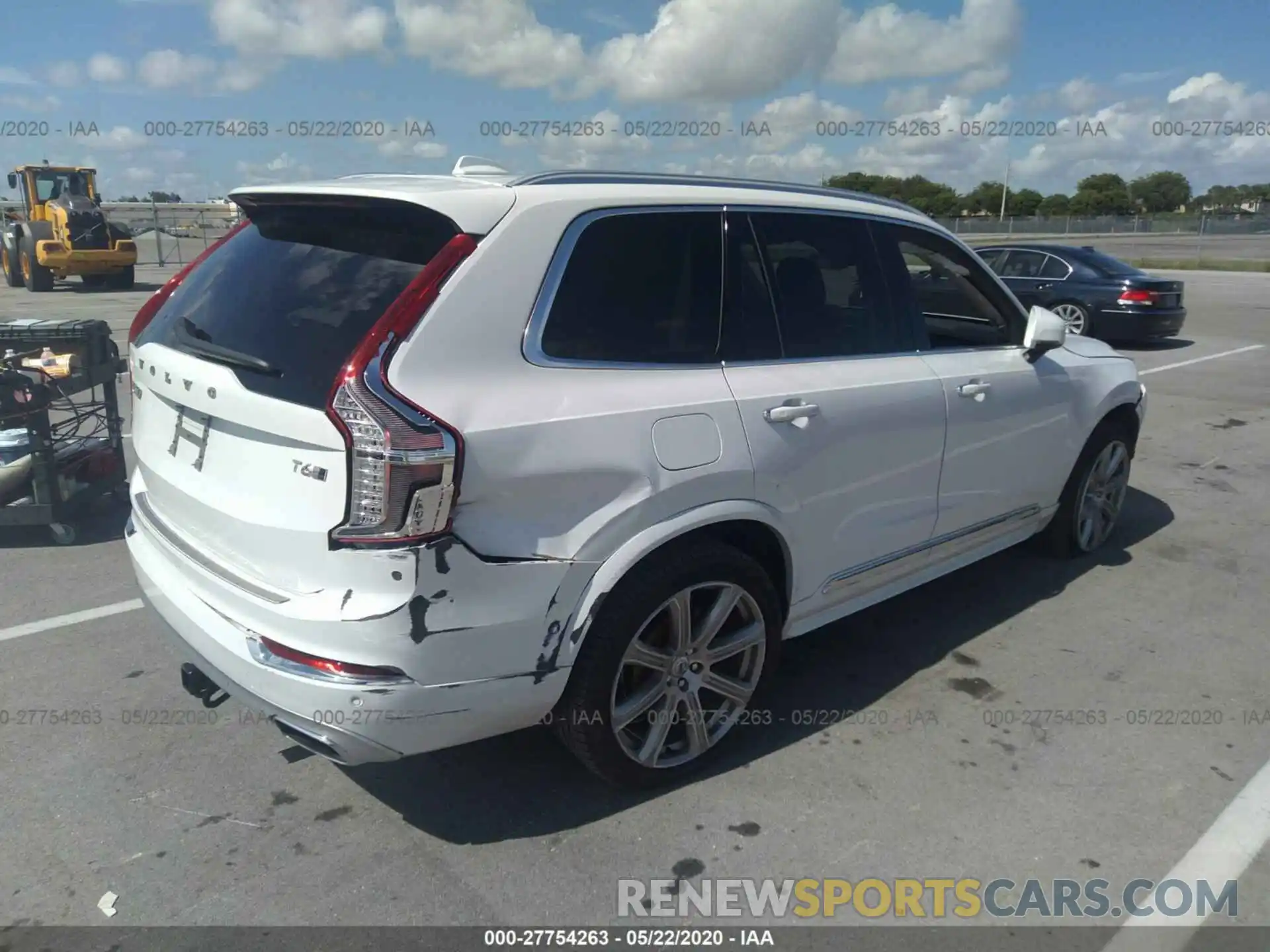 4 Фотография поврежденного автомобиля YV4A22PLXK1497949 VOLVO XC90 2019