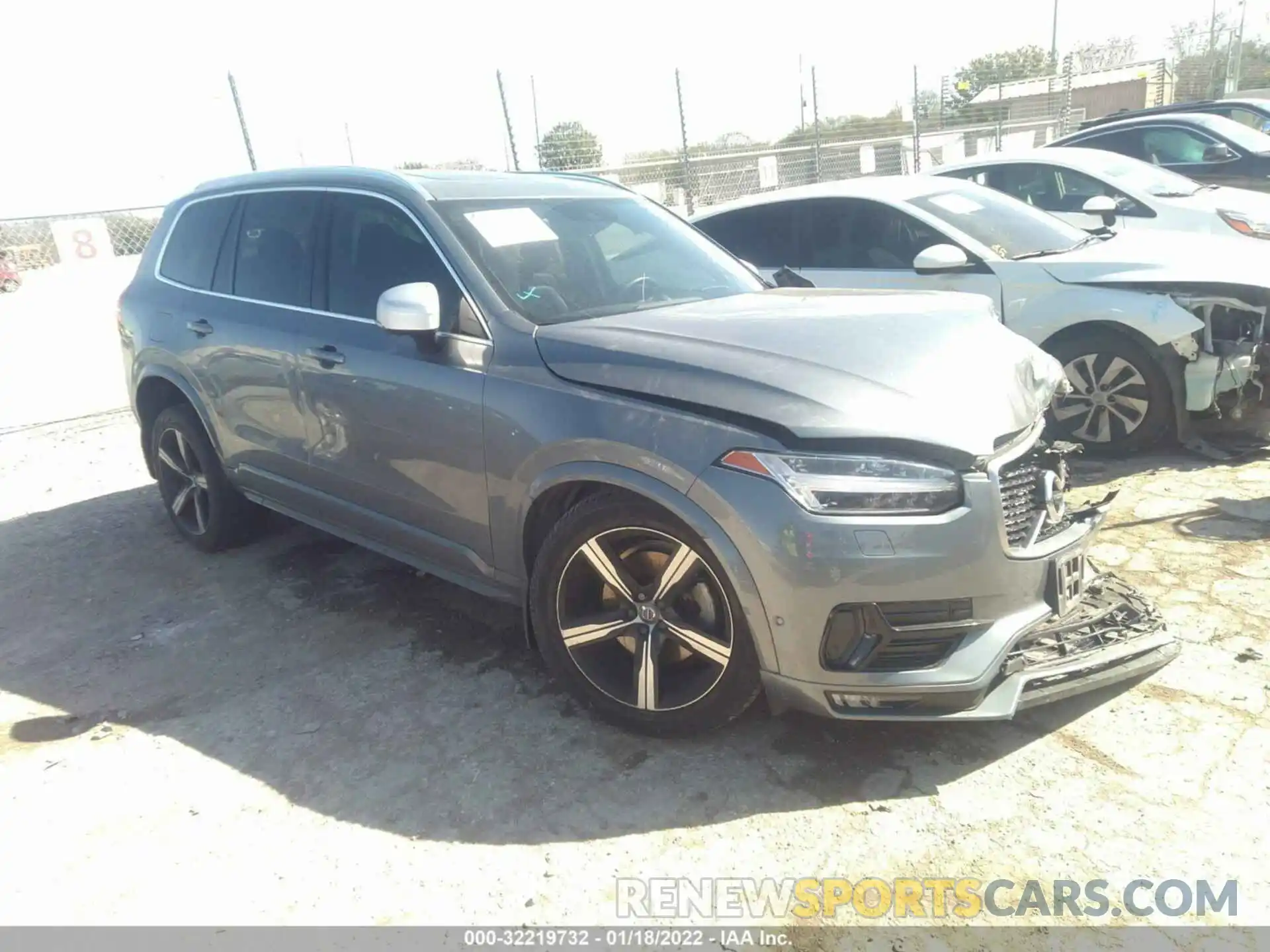 1 Фотография поврежденного автомобиля YV4A22PM5K1439496 VOLVO XC90 2019