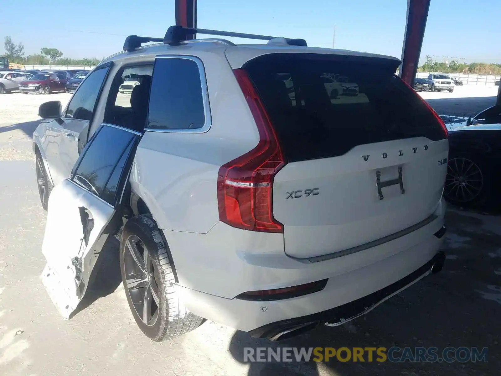 3 Photograph of a damaged car YV4A22PM7K1444909 VOLVO XC90 2019