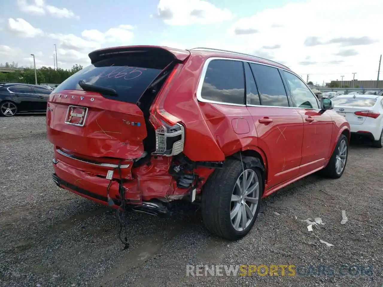 4 Photograph of a damaged car YV4A22PM7K1461872 VOLVO XC90 2019