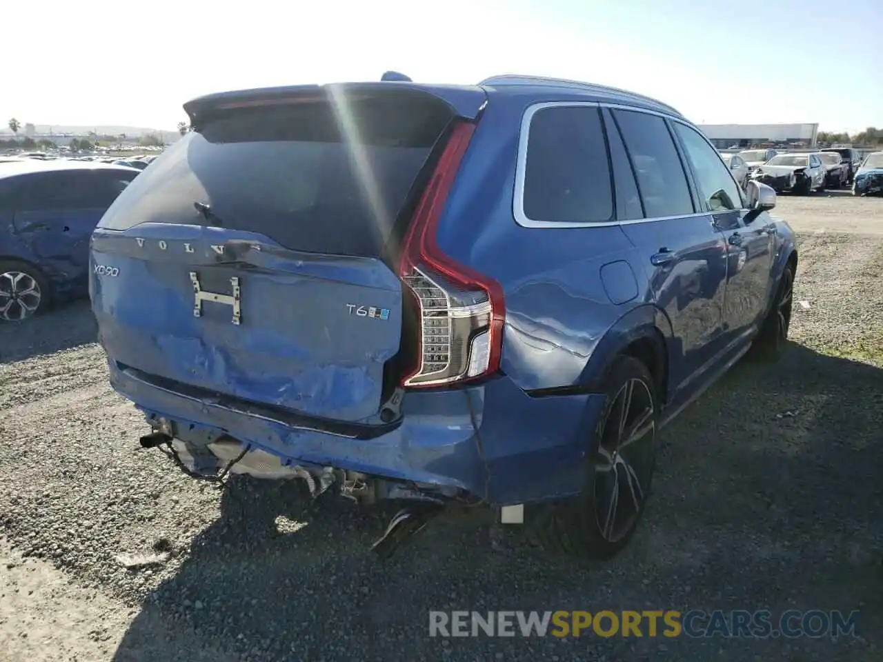 4 Photograph of a damaged car YV4A22PMXK1443964 VOLVO XC90 2019