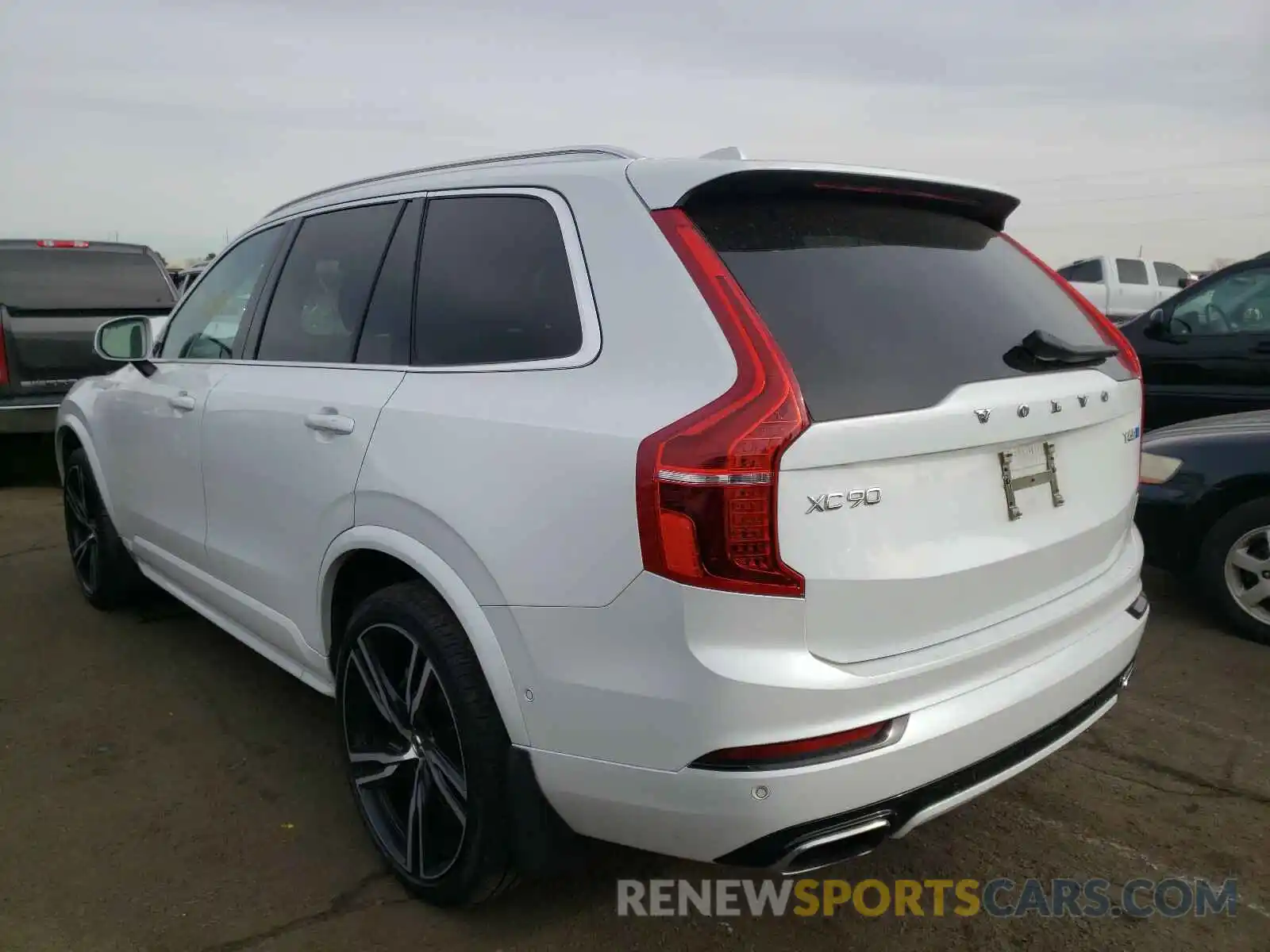 3 Photograph of a damaged car YV4A22PMXK1456925 VOLVO XC90 2019