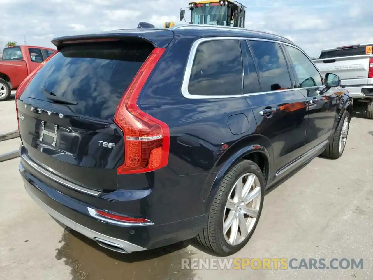 4 Photograph of a damaged car YV4BR0CL3K1422875 VOLVO XC90 2019