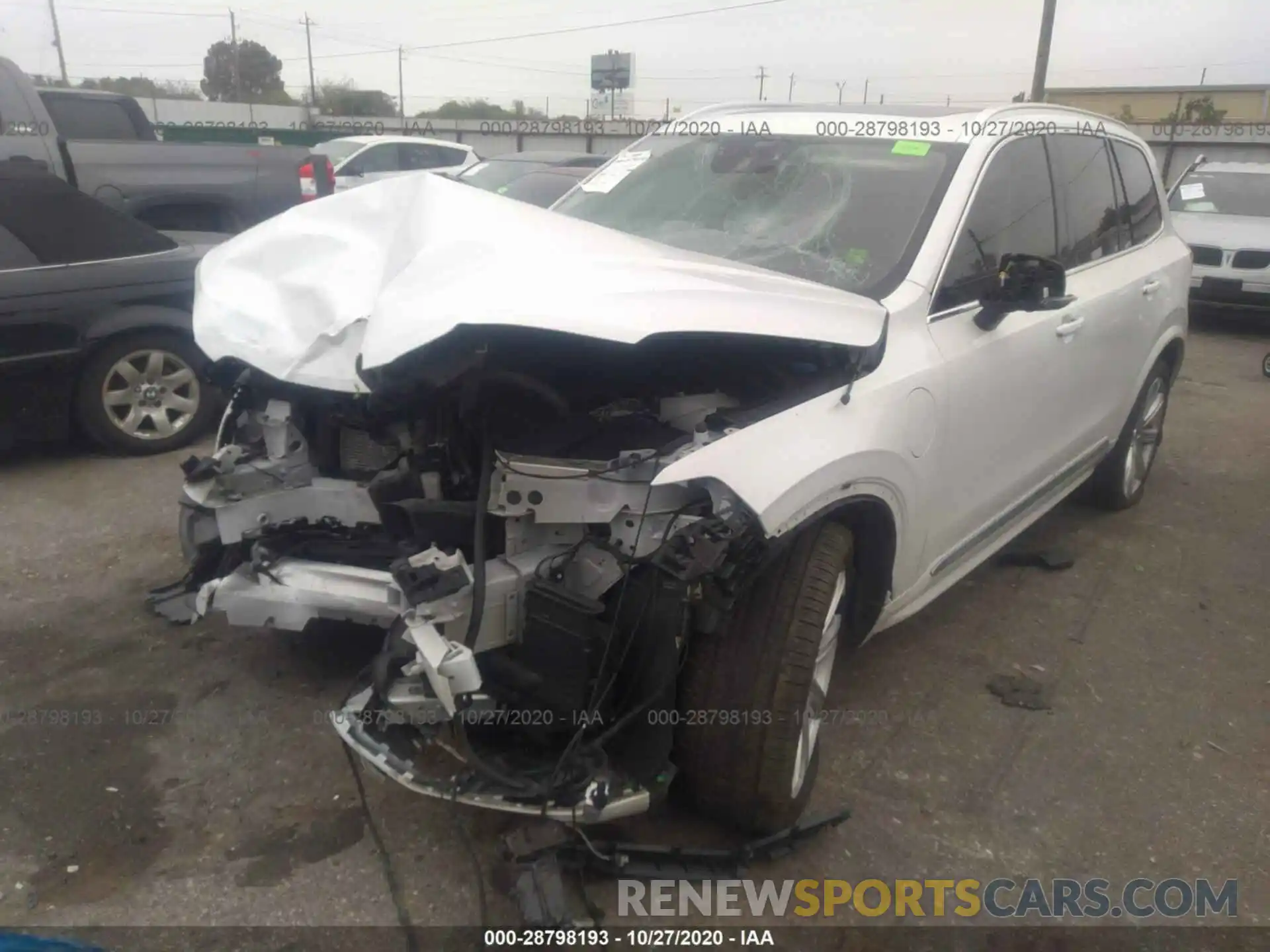 2 Photograph of a damaged car YV4BR0CL3K1424562 VOLVO XC90 2019