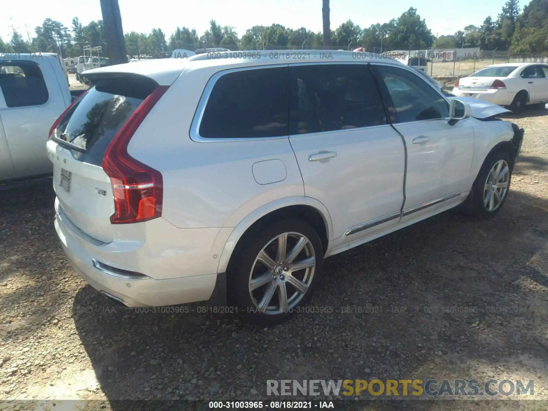 4 Photograph of a damaged car YV4BR0CL3K1435075 VOLVO XC90 2019