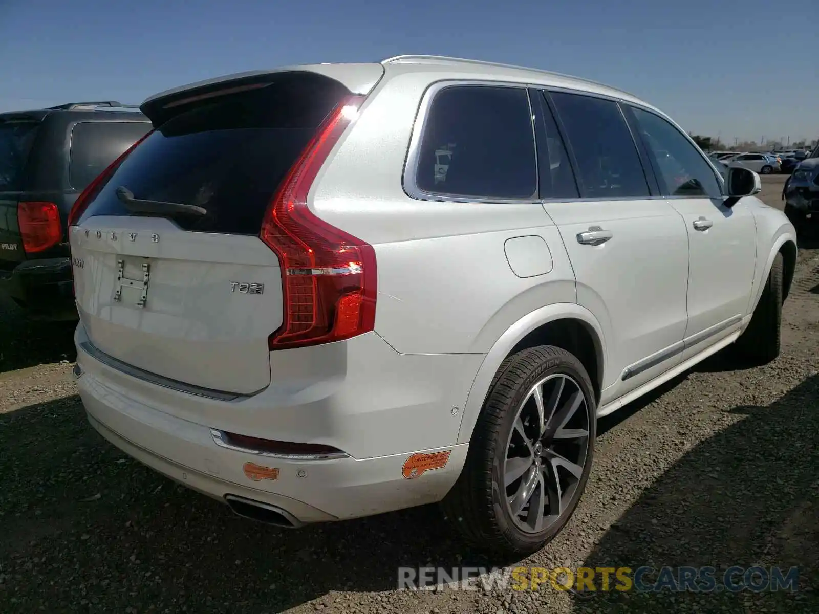 4 Photograph of a damaged car YV4BR0CL9K1444010 VOLVO XC90 2019