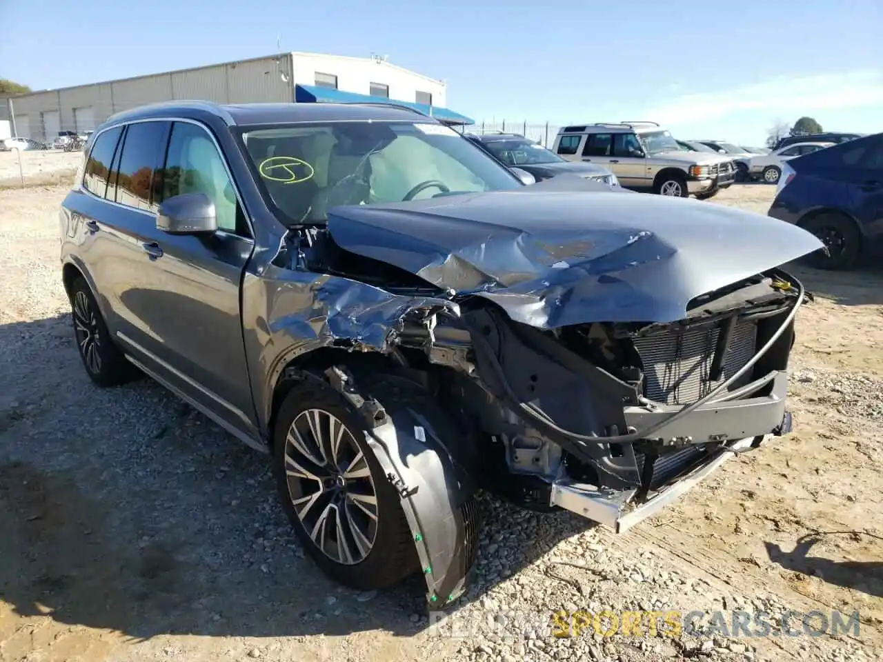 1 Photograph of a damaged car YV4102CK1L1604147 VOLVO XC90 2020