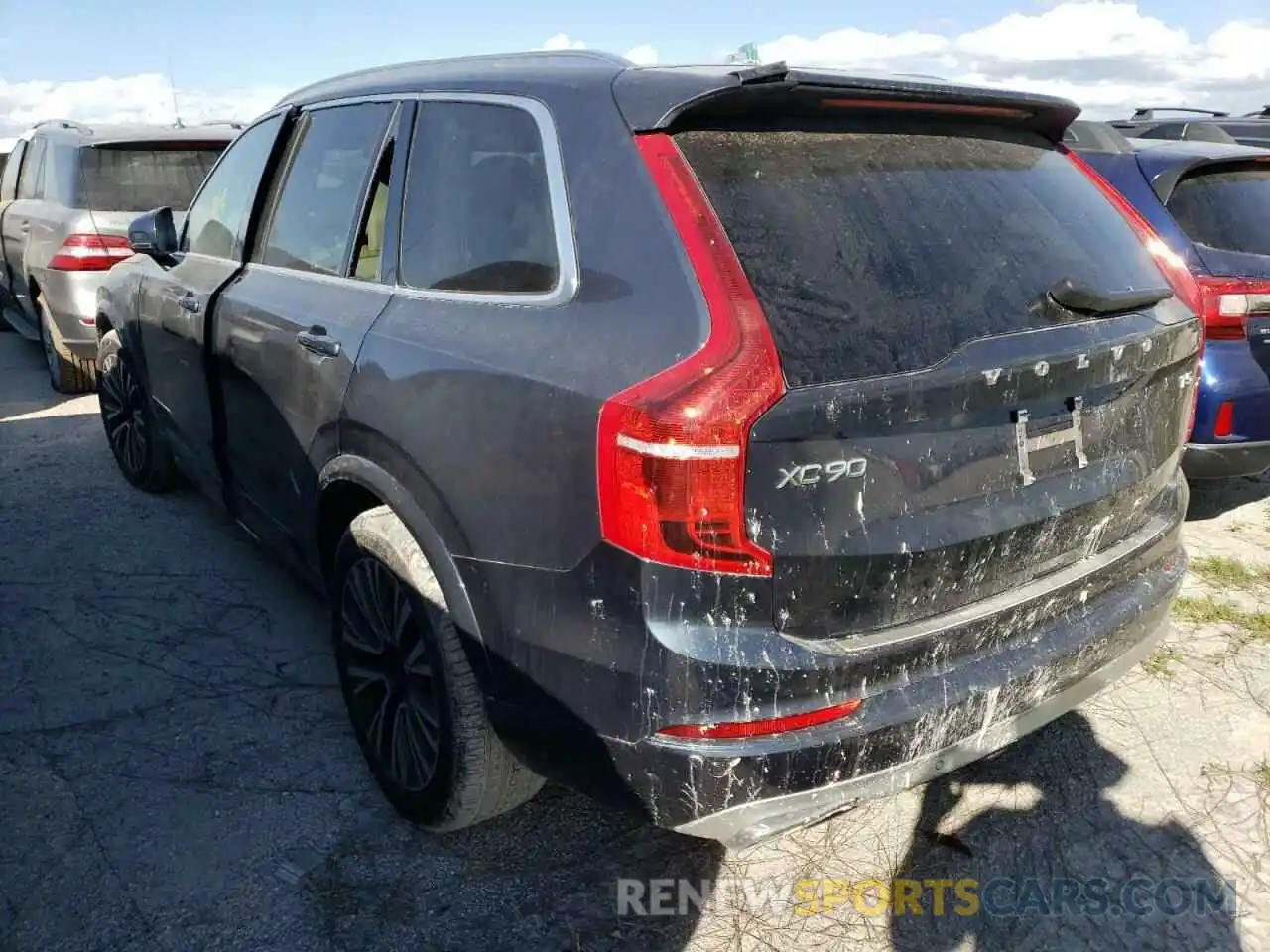 3 Photograph of a damaged car YV4102CK2L1594311 VOLVO XC90 2020