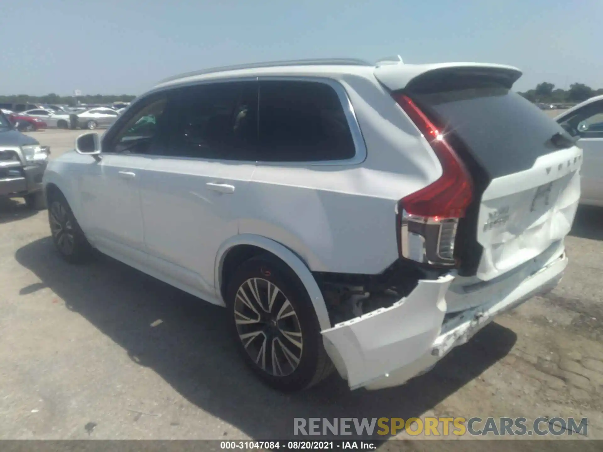 3 Photograph of a damaged car YV4102CK2L1595572 VOLVO XC90 2020