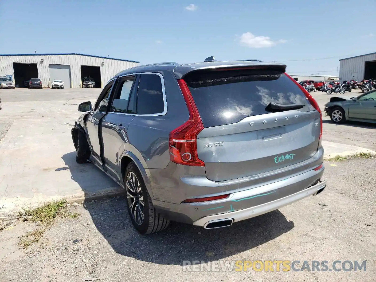 3 Photograph of a damaged car YV4102CK2L1602049 VOLVO XC90 2020