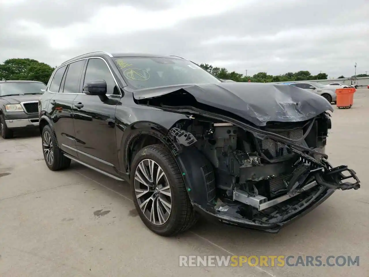 1 Photograph of a damaged car YV4102CK3L1559759 VOLVO XC90 2020