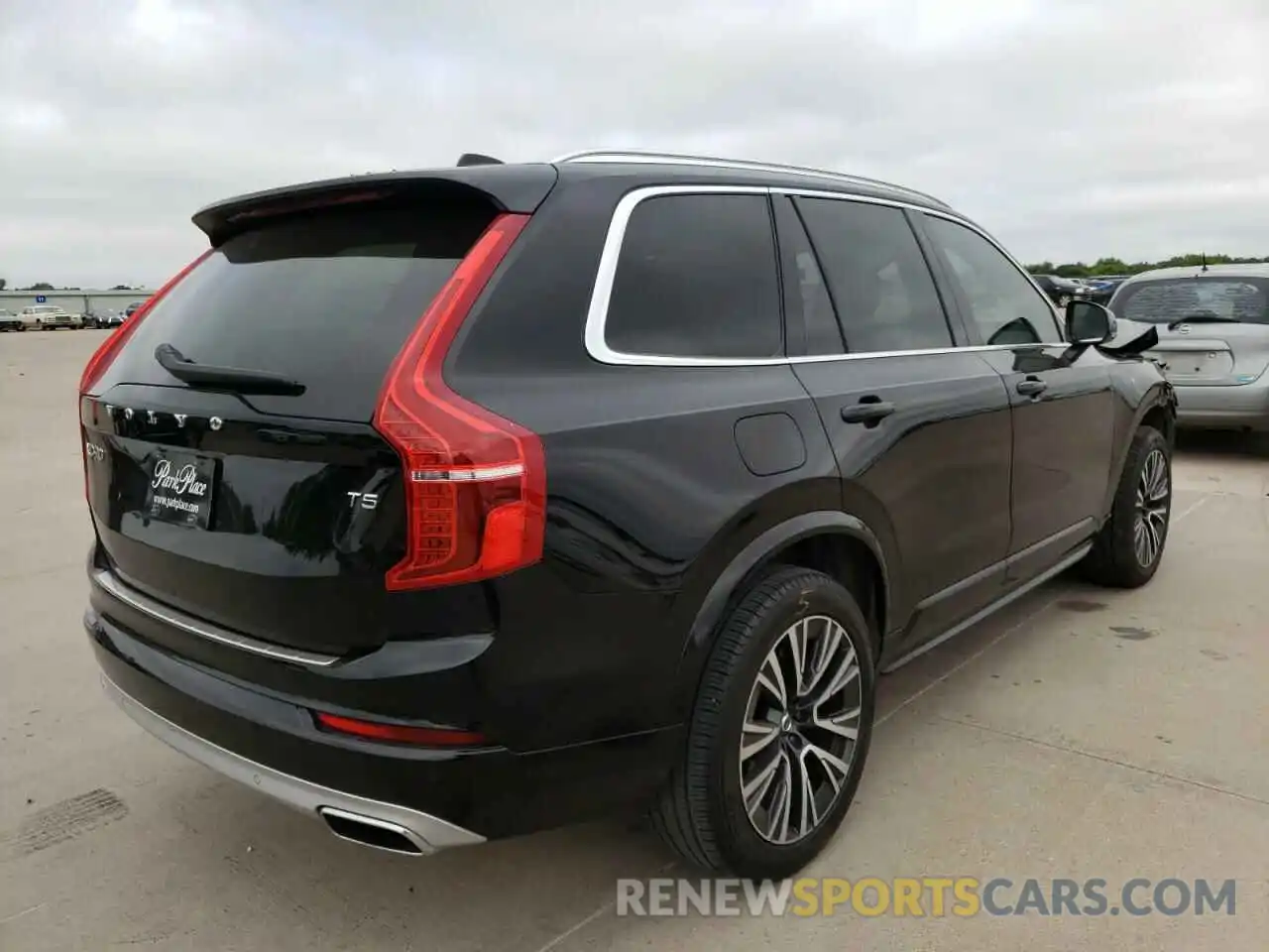 4 Photograph of a damaged car YV4102CK3L1559759 VOLVO XC90 2020