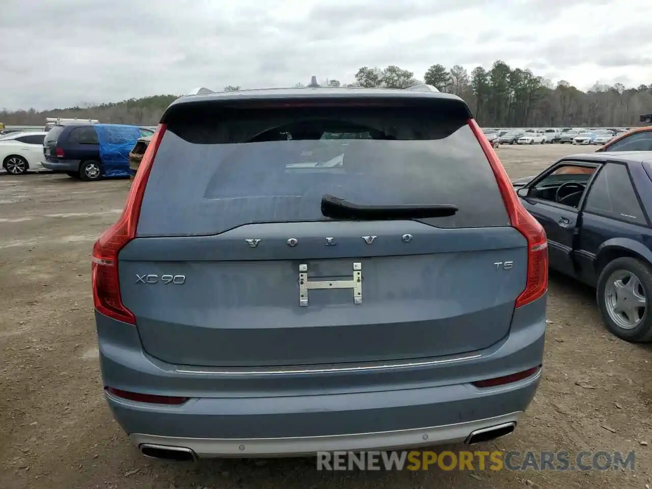 6 Photograph of a damaged car YV4102CK4L1538175 VOLVO XC90 2020