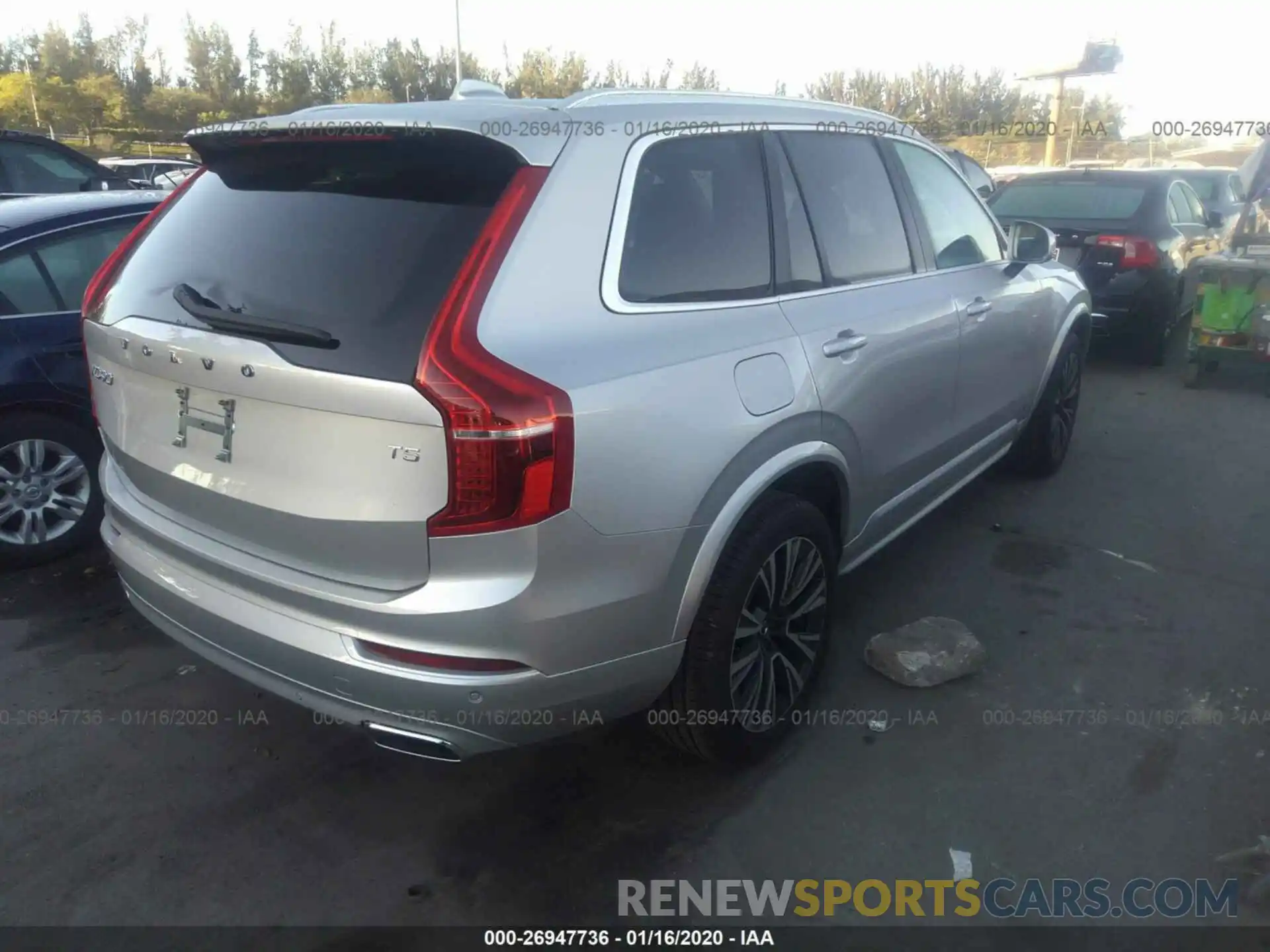 4 Photograph of a damaged car YV4102CK5L1535902 VOLVO XC90 2020