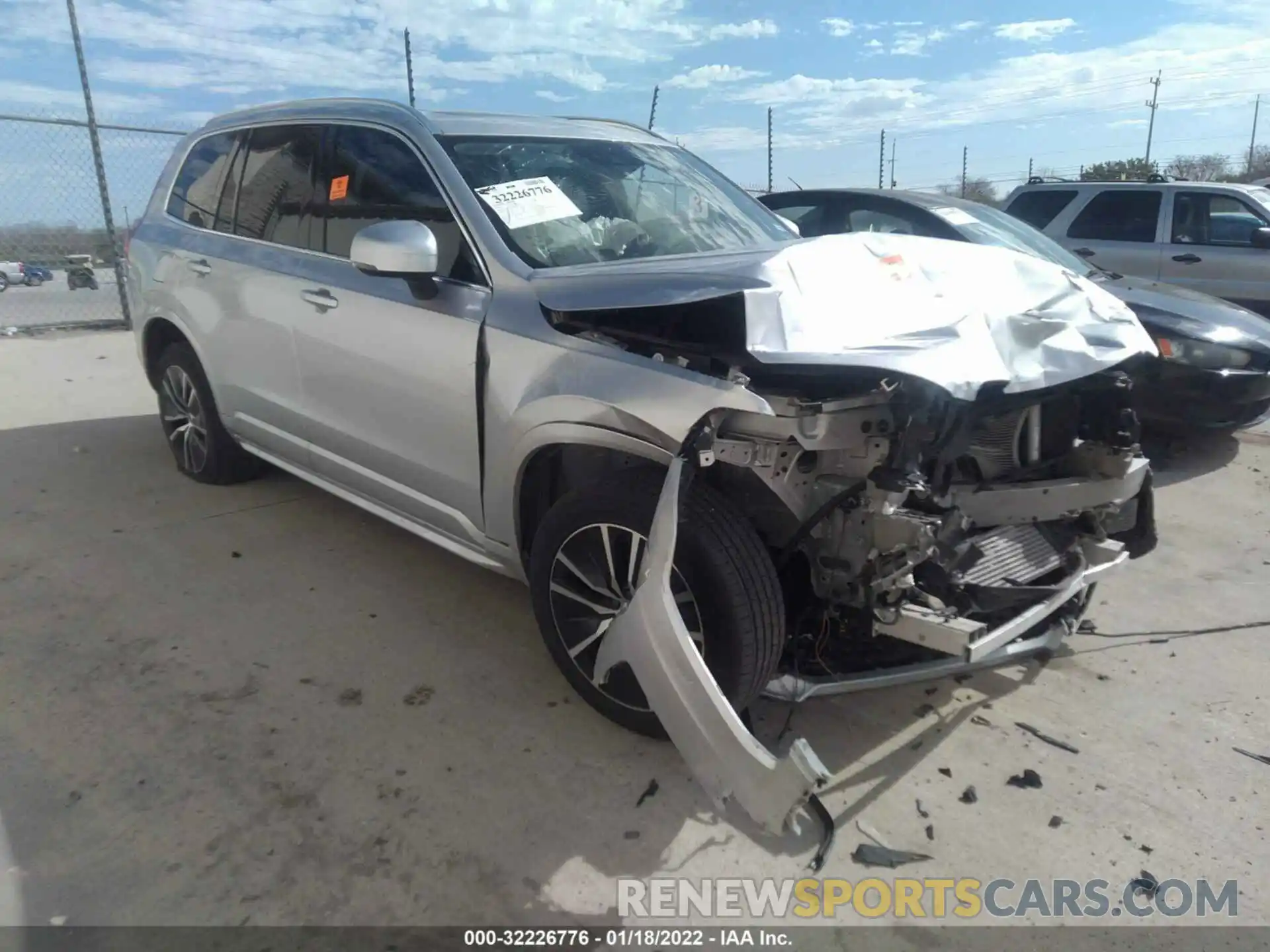 1 Photograph of a damaged car YV4102CK9L1609015 VOLVO XC90 2020