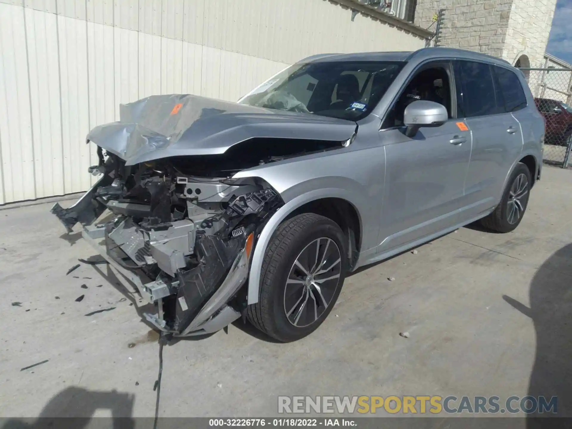 2 Photograph of a damaged car YV4102CK9L1609015 VOLVO XC90 2020