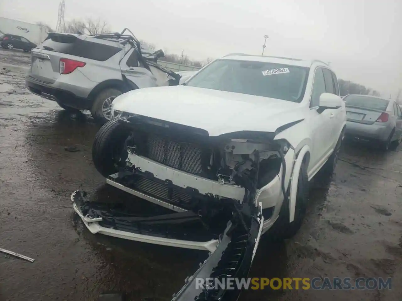 2 Photograph of a damaged car YV4102PK0L1532996 VOLVO XC90 2020