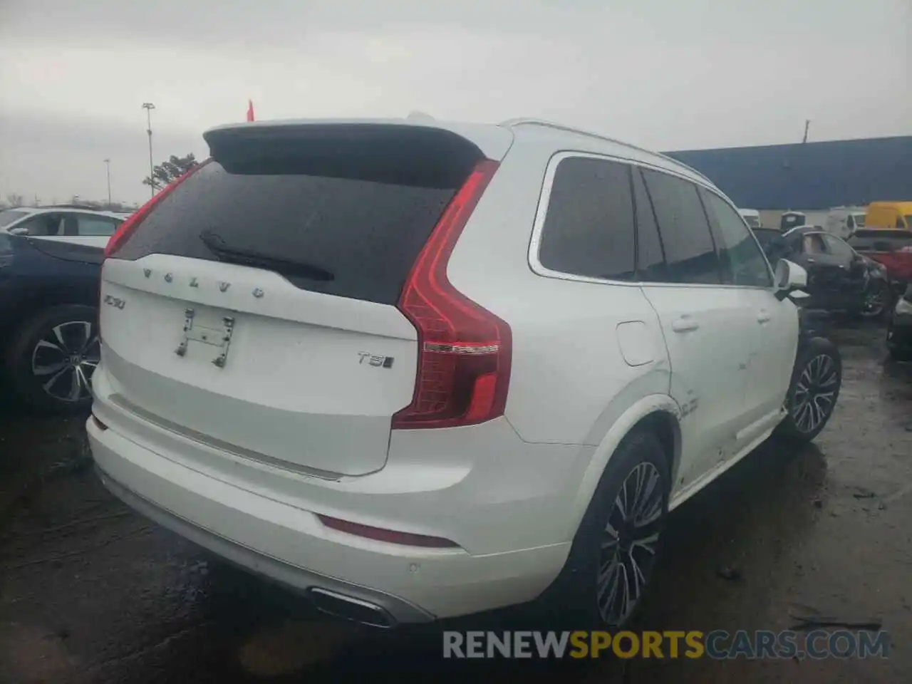 4 Photograph of a damaged car YV4102PK0L1532996 VOLVO XC90 2020