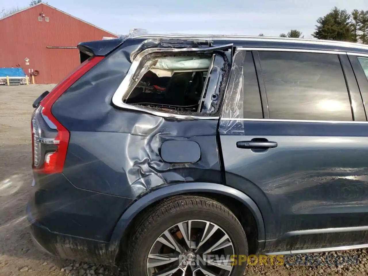 9 Photograph of a damaged car YV4102PK3L1534645 VOLVO XC90 2020