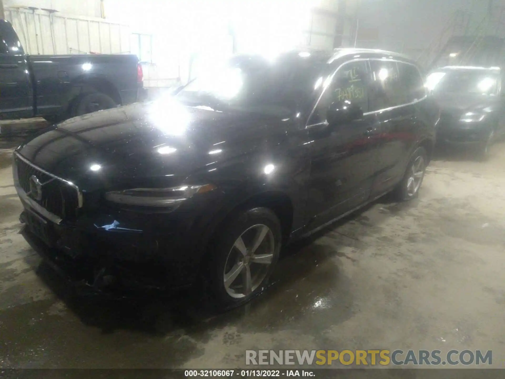 2 Photograph of a damaged car YV4102PK3L1555981 VOLVO XC90 2020