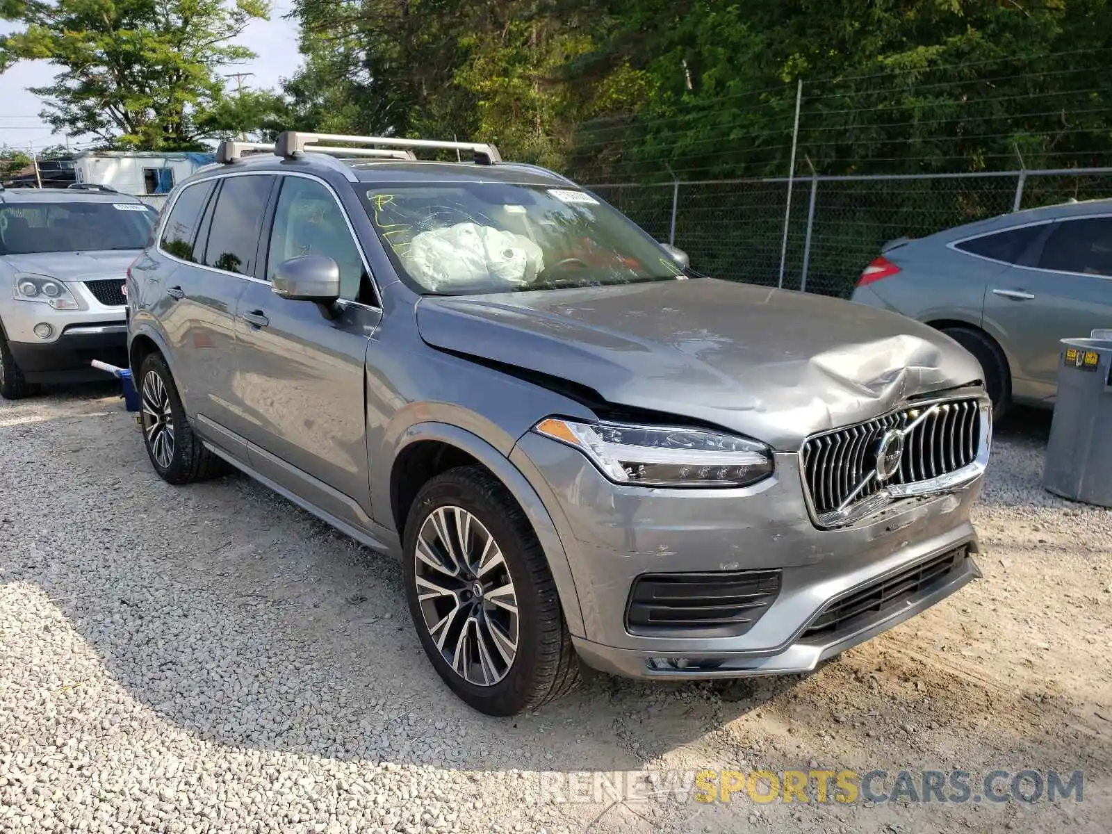 1 Photograph of a damaged car YV4102PK3L1556001 VOLVO XC90 2020