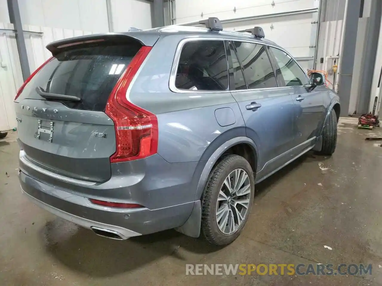 4 Photograph of a damaged car YV4102PK3L1580153 VOLVO XC90 2020