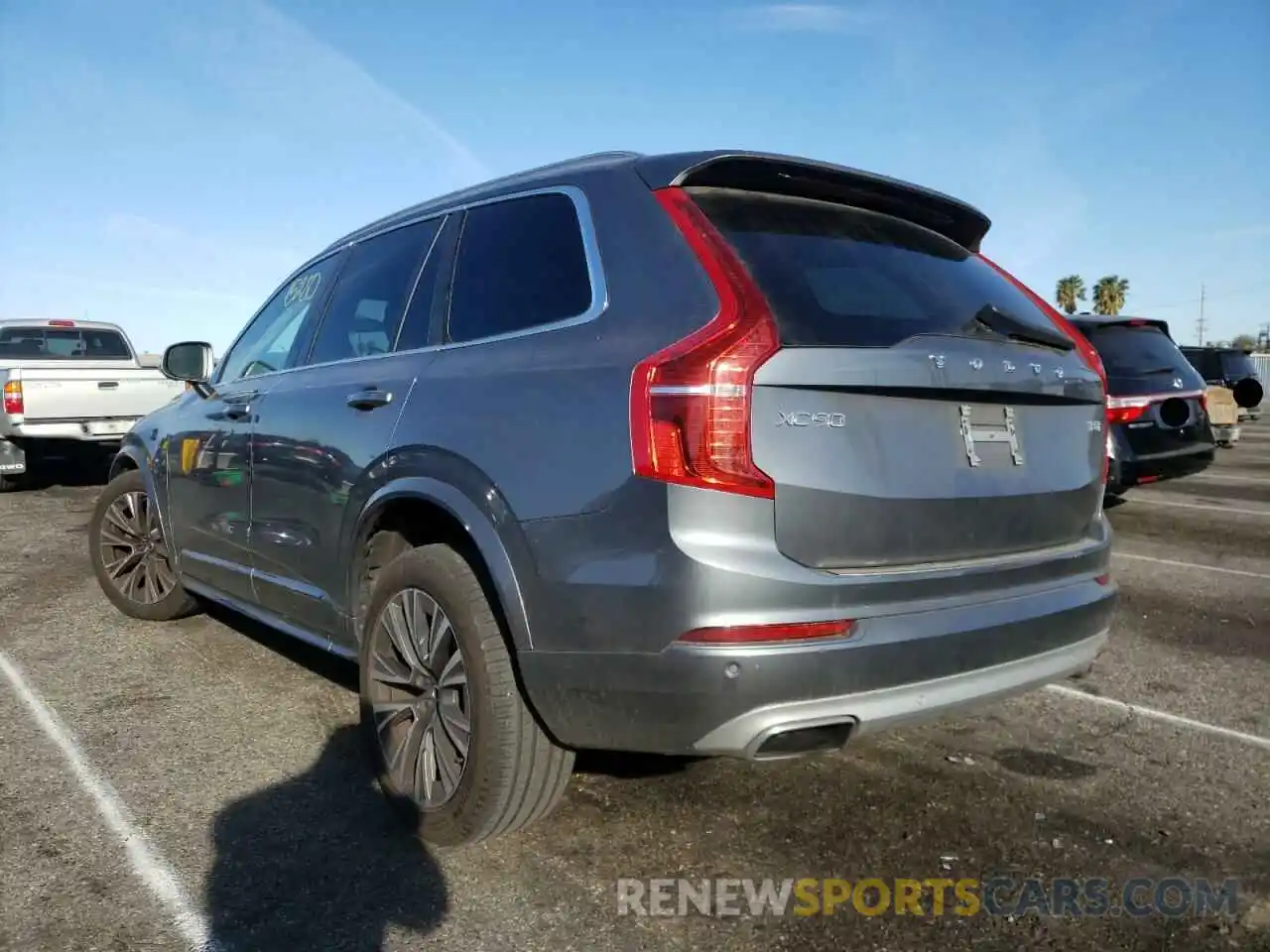 3 Photograph of a damaged car YV4102PK5L1599710 VOLVO XC90 2020