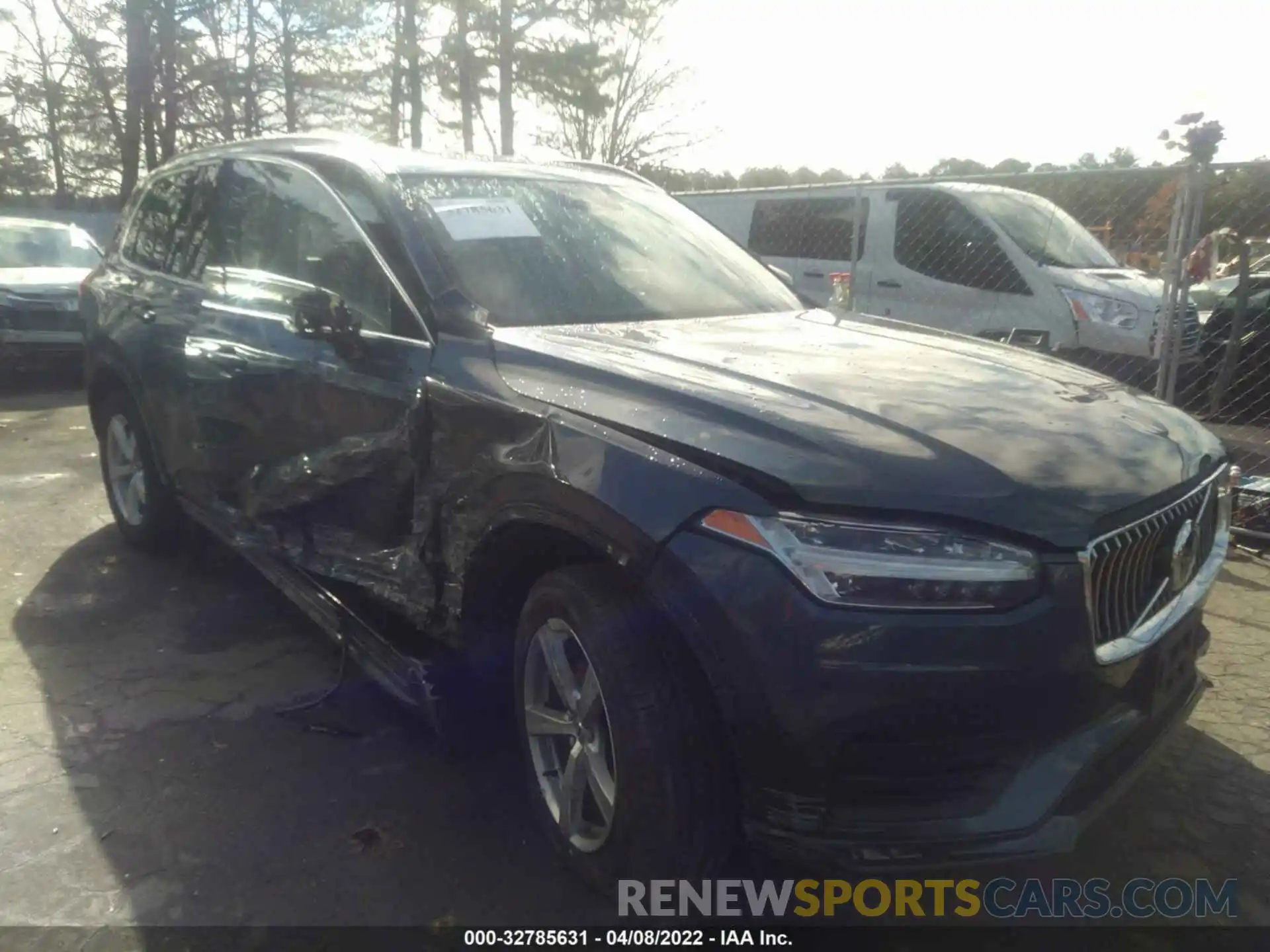 1 Photograph of a damaged car YV4102PK6L1532212 VOLVO XC90 2020