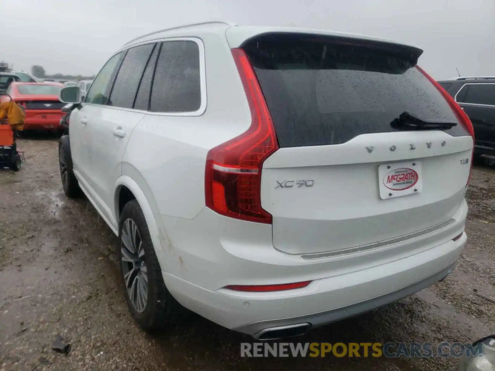 3 Photograph of a damaged car YV4102PK6L1560561 VOLVO XC90 2020