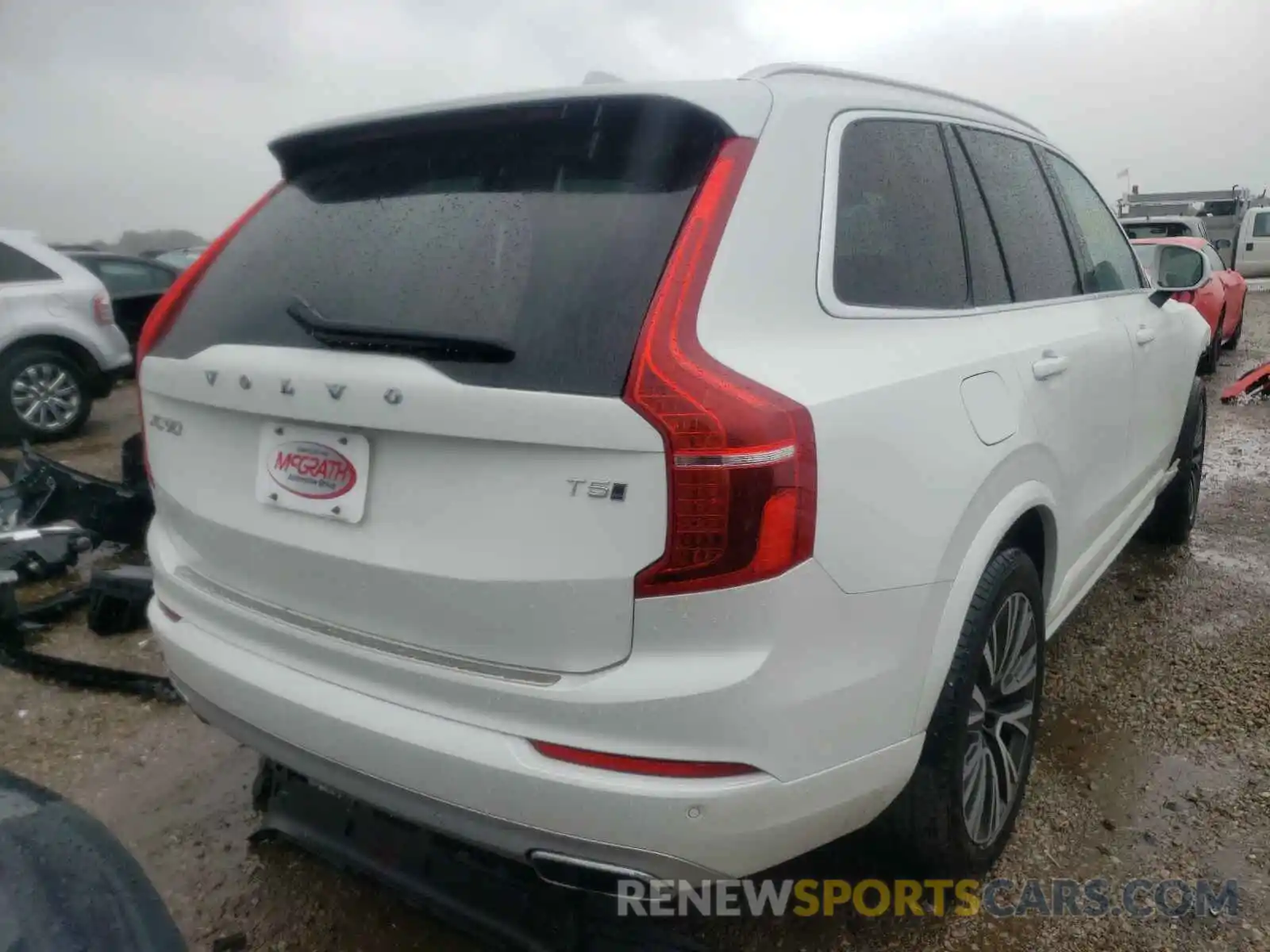 4 Photograph of a damaged car YV4102PK6L1560561 VOLVO XC90 2020