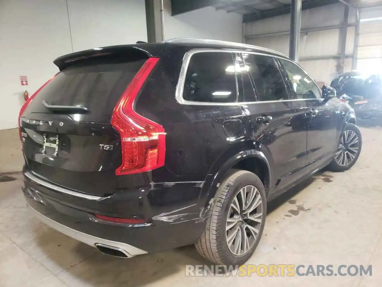 4 Photograph of a damaged car YV4102PK7L1585520 VOLVO XC90 2020