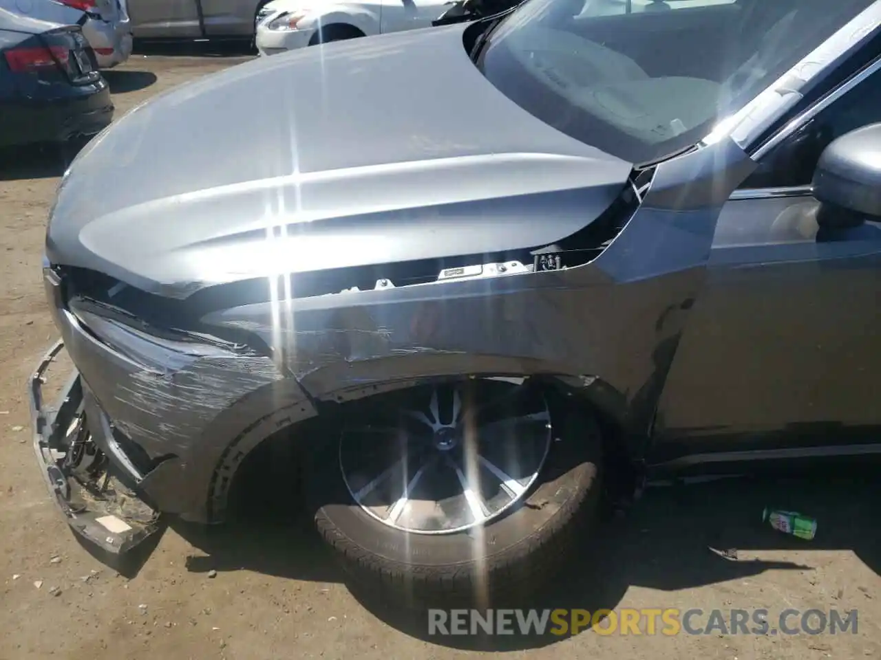 9 Photograph of a damaged car YV4102PK7L1591771 VOLVO XC90 2020