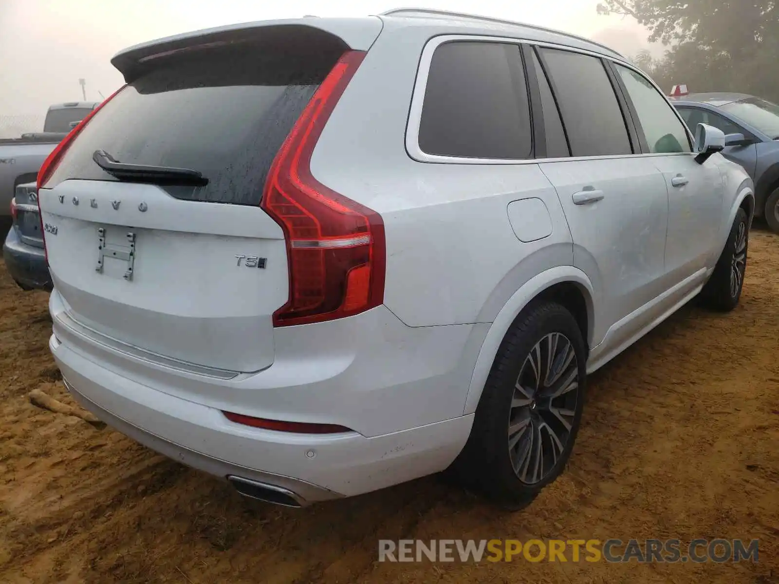 4 Photograph of a damaged car YV4102PK7L1611291 VOLVO XC90 2020