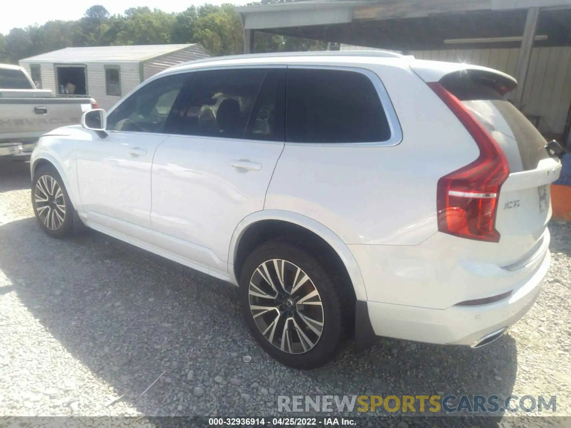 3 Photograph of a damaged car YV4102PK7L1622307 VOLVO XC90 2020